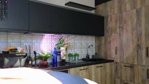 Eva online show from 03/02/26, 06:04