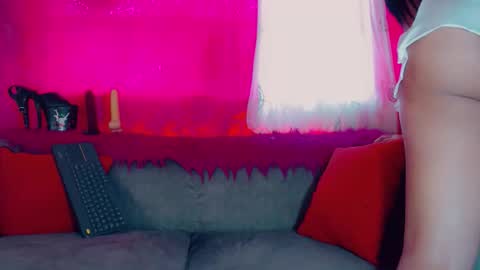 deboragill online show from 04/13/26, 07:41