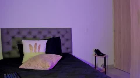 deborah_collins1 online show from 11/21/25, 02:54