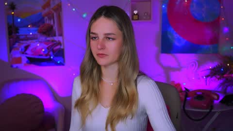 Snapshot of deboralarson chatting on 12/25/24, 04:01 Debora online show from 12/25/24, 04:01