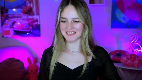 Snapshot of deboralarson chatting on 02/11/25, 06:30 Debora online show from 02/11/25, 06:30