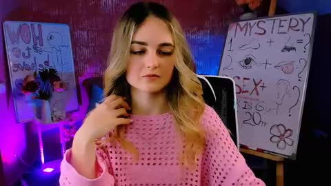 Snapshot of deboralarson chatting on 02/21/25, 11:22 Debora online show from 02/21/25, 11:22