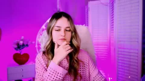 Snapshot of deboralarson chatting on 02/26/25, 12:16 Debora online show from 02/26/25, 12:16