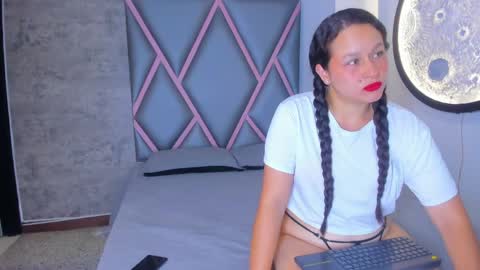 Snapshot of deboraydark chatting on 05/12/26, 09:01 deboraydark online show from 05/12/26, 09:01