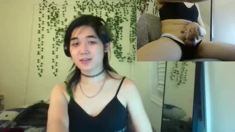 deciduousdoll online show from 02/02/26, 09:30