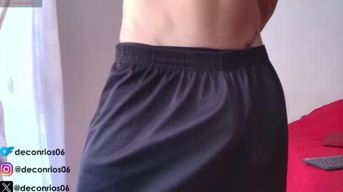 Santiago online show from 10/24/25, 04:36