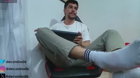 Santiago online show from 11/08/25, 01:28