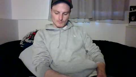 Snapshot of dee4dayz19 chatting on 05/04/26, 01:01 Dee4dayz online show from 05/04/26, 01:01