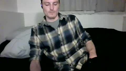 Snapshot of dee4dayz19 chatting on 05/15/26, 03:02 Dee4dayz online show from 05/15/26, 03:02
