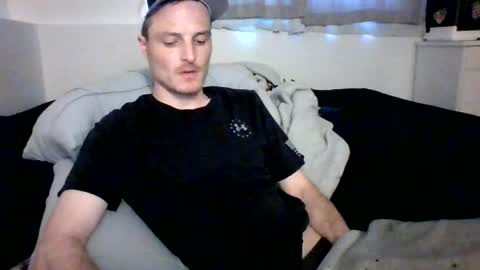 Snapshot of dee4dayz19 chatting on 06/12/26, 06:51 Dee4dayz online show from 06/12/26, 06:51