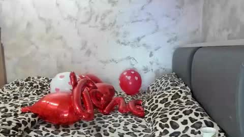    .dee dee 25   .dee dee 25 online show from 10/24/25, 04:20