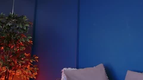 DeeaVIP online show from 04/10/26, 05:23