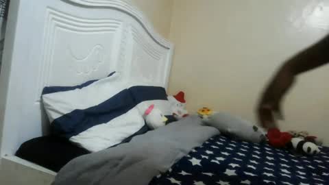 Snapshot of deedzee chatting on 06/25/26, 05:39 deedzee online show from 06/25/26, 05:39