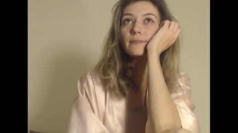 Deelightfull online show from 02/12/25, 06:30