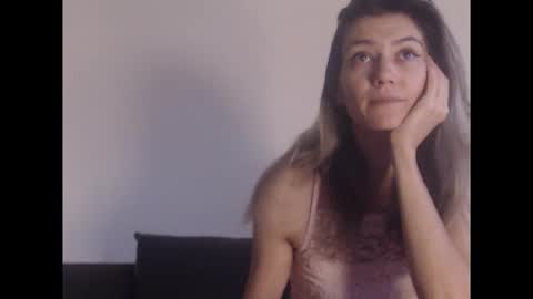 Deelightfull online show from 09/29/25, 08:08