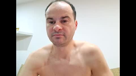 deep4u2023 online show from 11/20/25, 08:36