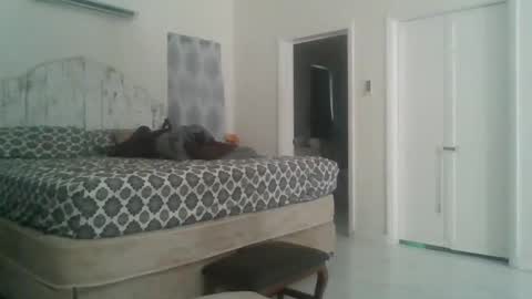 deepdiveme online show from 10/22/25, 07:57