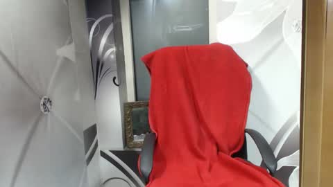 Snapshot of deepintoyourmind chatting on 05/10/26, 03:12 hi guys i m a cute milf i m here for good time and nice people pls be respectfool and enjoy me online show from 05/10/26, 03:12