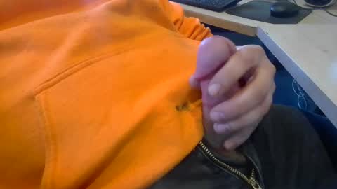 deepstrokes25 online show from 03/10/25, 07:50