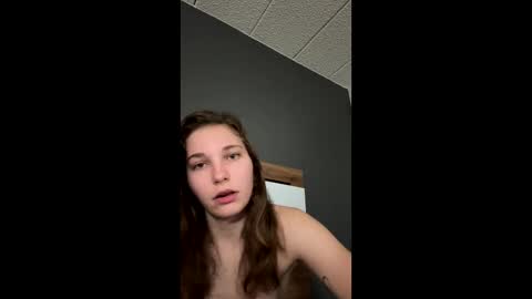 deepthroatqueen33 online show from 01/13/26, 10:53