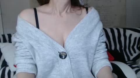 KamiDevi online show from 01/17/25, 12:10