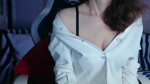 KamiDevi online show from 01/17/25, 04:26