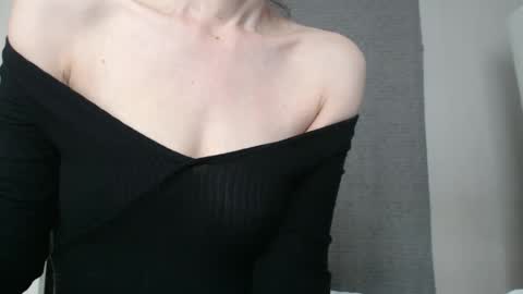 KamiDevi online show from 09/20/25, 02:18