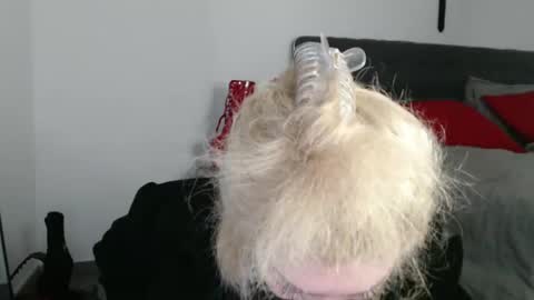 Jenna online show from 12/18/24, 06:14