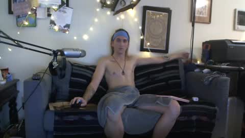 definatelyvegan online show from 10/04/25, 02:09