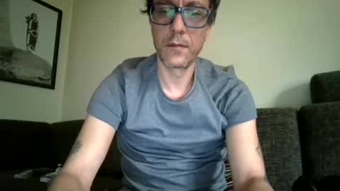 Snapshot of degrandis chatting on 04/12/26, 10:31 Luka Magic online show from 04/12/26, 10:31