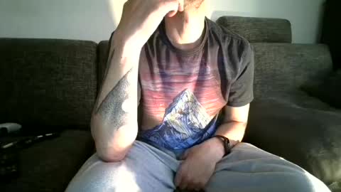 Snapshot of degrandis chatting on 05/09/26, 11:15 Luka Magic online show from 05/09/26, 11:15