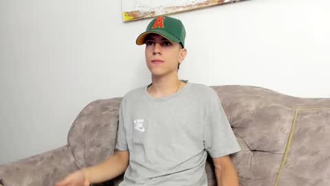 Snapshot of dei_v_48 chatting on 01/15/25, 07:34 DEIVY online show from 01/15/25, 07:34