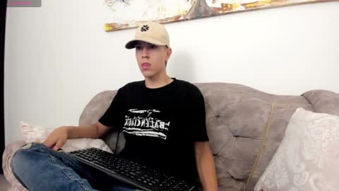 Snapshot of dei_v_48 chatting on 01/30/25, 09:47 DEIVY online show from 01/30/25, 09:47