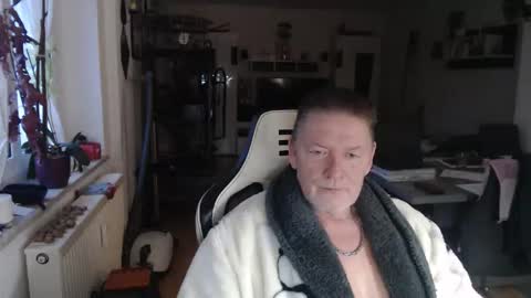 deinprinz2312 online show from 12/05/25, 07:06