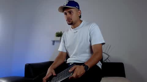  DEIVY  online show from 11/19/25, 10:10