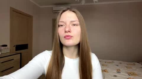 Snapshot of dejameneal chatting on 02/16/26, 07:15 Mila online show from 02/16/26, 07:15