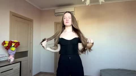 Mila online show from 03/14/26, 07:14