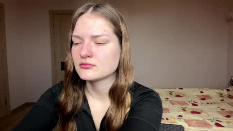 Mila online show from 03/26/26, 07:47