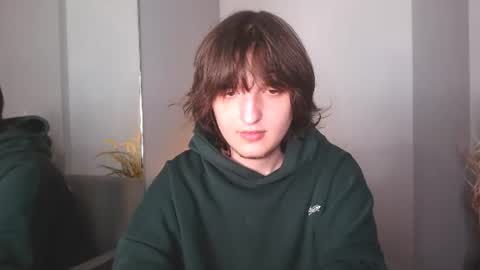Snapshot of delalex chatting on 06/19/26, 10:57 Alex online show from 06/19/26, 10:57