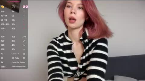 Snapshot of delannaspritz chatting on 06/17/26, 01:56 Lana online show from 06/17/26, 01:56