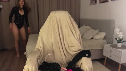 Dia online show from 09/28/25, 10:26