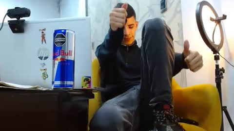 Snapshot of delglo chatting on 11/04/25, 10:09 delglo online show from 11/04/25, 10:09