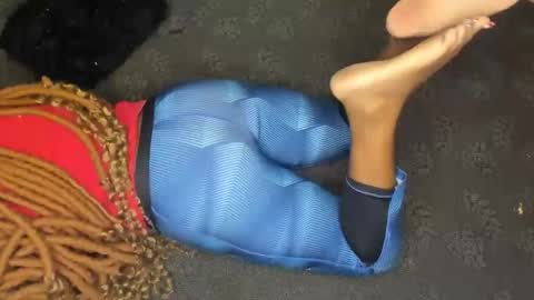 deli_la online show from 11/18/25, 12:31