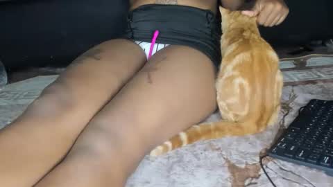 deli_la online show from 03/12/26, 06:03