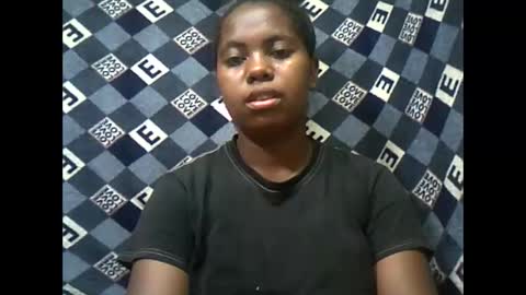 deliah712909 online show from 01/11/25, 11:12