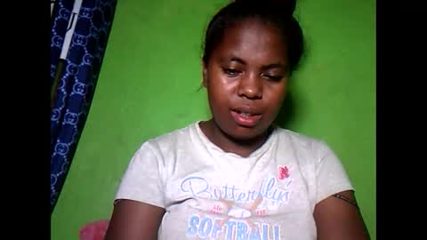 deliah712909 online show from 02/18/25, 10:27