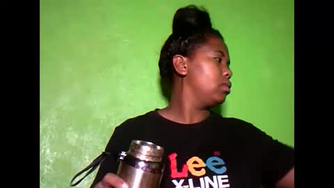 deliah712909 online show from 02/23/25, 04:13