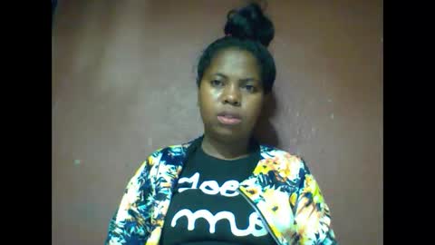 deliah712909 online show from 02/24/25, 12:16