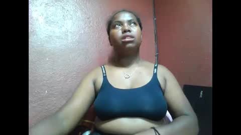 deliah712909 online show from 10/17/25, 07:00