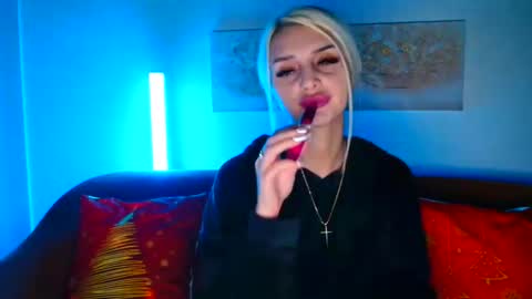 deliciaalove online show from 12/16/24, 07:54